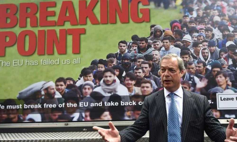 Ο Nigel Farage εκθέτει την πολυτελή ζωή των παράνομων μεταναστών (ΒΙΝΤΕΟ)